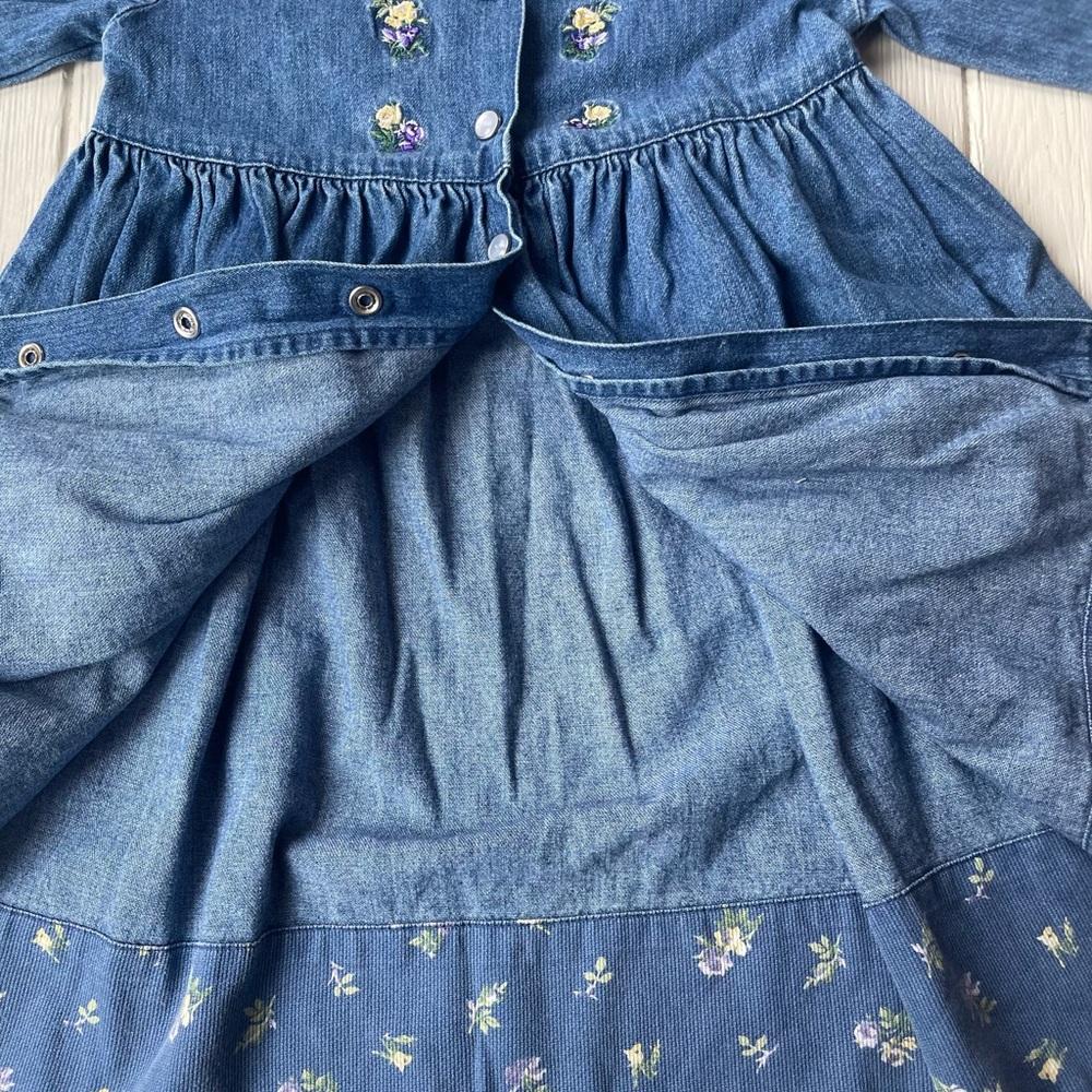 Laura Ashley Mother & Child Girls Dress Size 2 Denim Modest Pearl Snaps - Picture 4 of 9